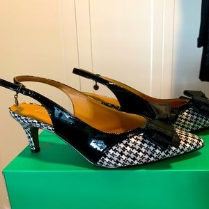 Beautiful houndstooth slingbacks